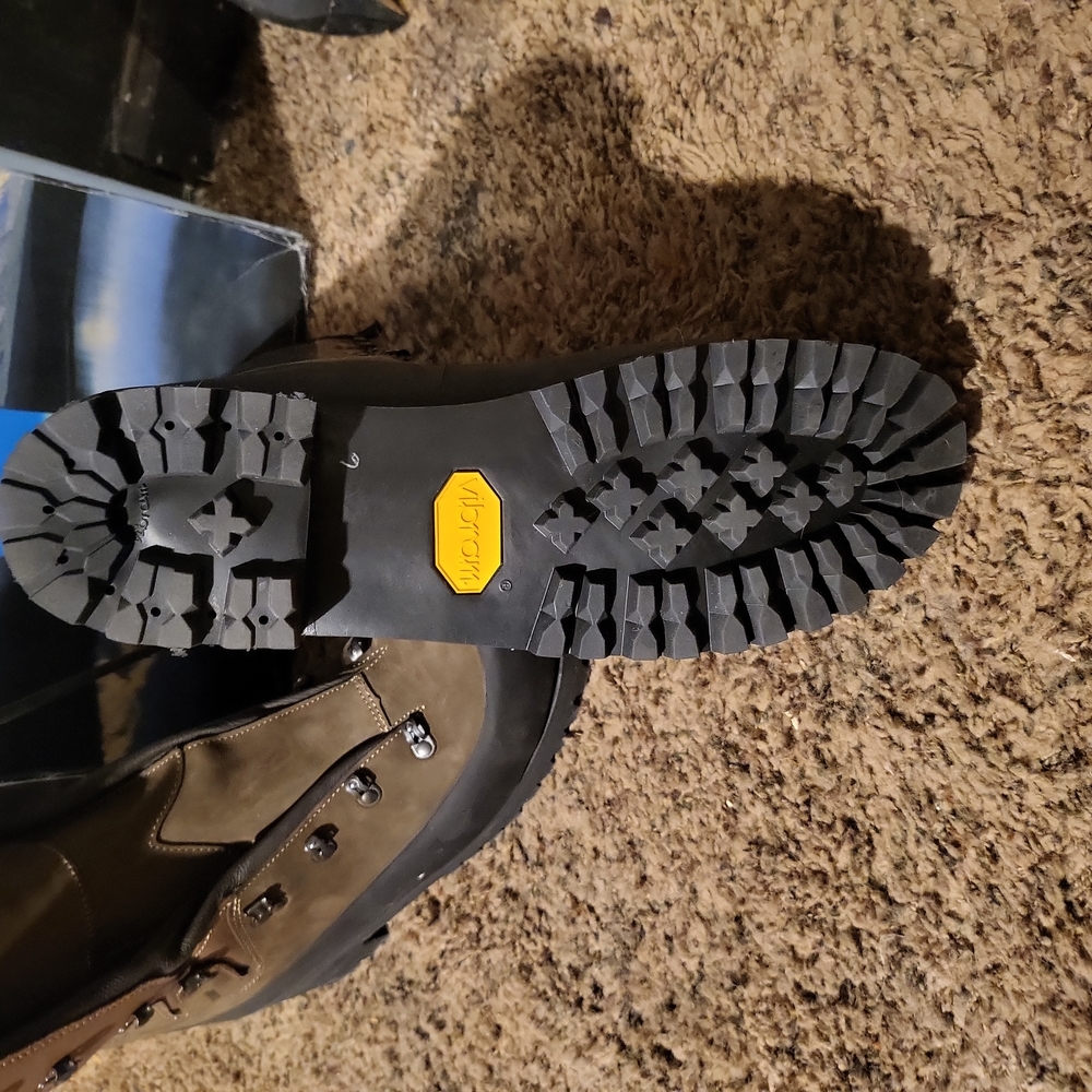 Work boots - Picture 3 of 4
